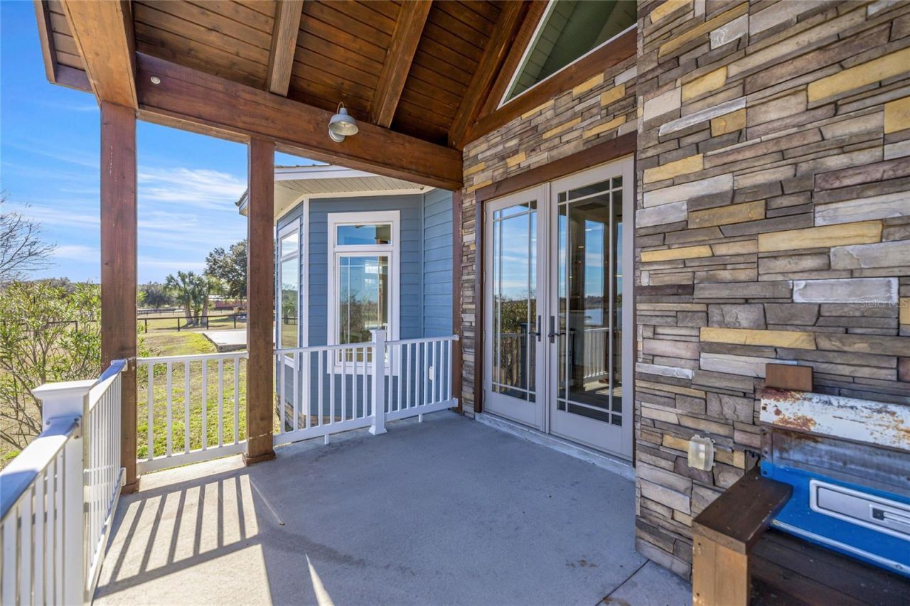 5251 SE 180th Avenue Road, Ocklawaha, FL 32179 Photo