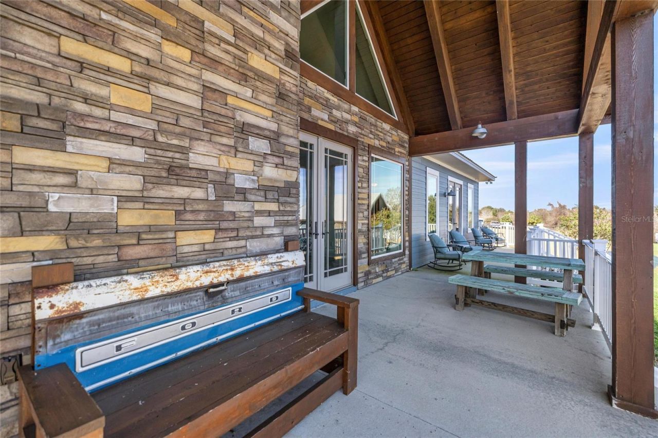 5251 SE 180th Avenue Road, Ocklawaha, FL 32179 Photo