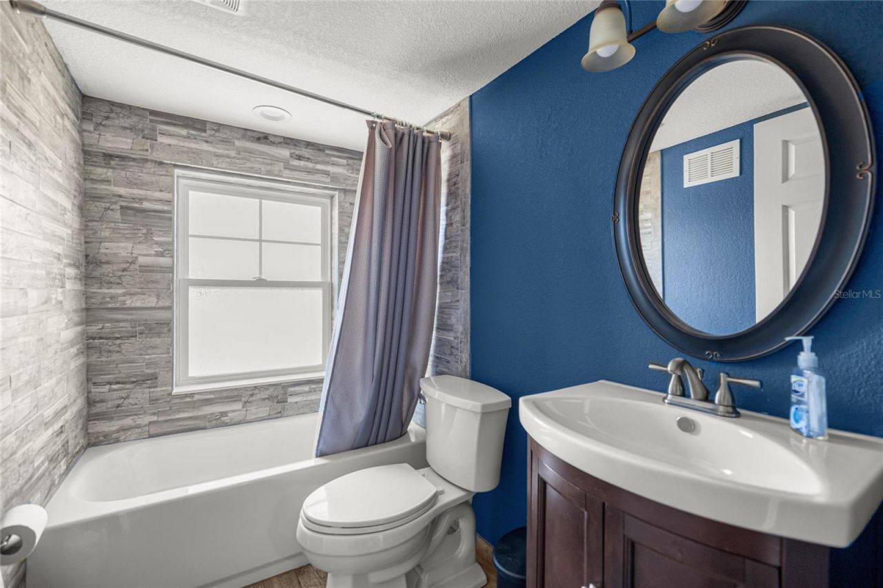 5251 SE 180th Avenue Road, Ocklawaha, FL 32179 Photo