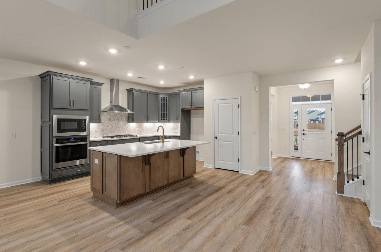 361 Blue Oak Drive Photo 5