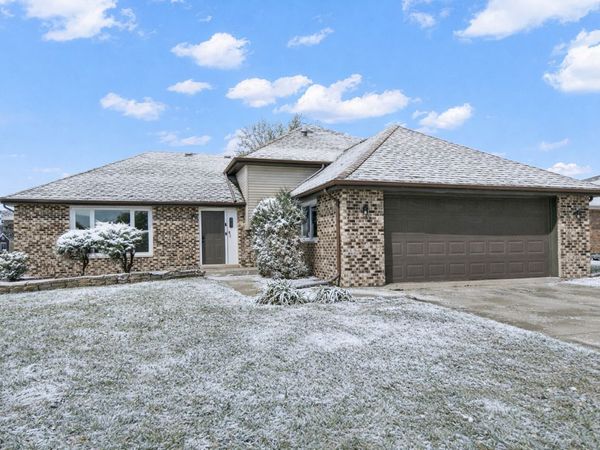 19520 LAKE LYNWOOD Drive, Lynwood, IL 60411