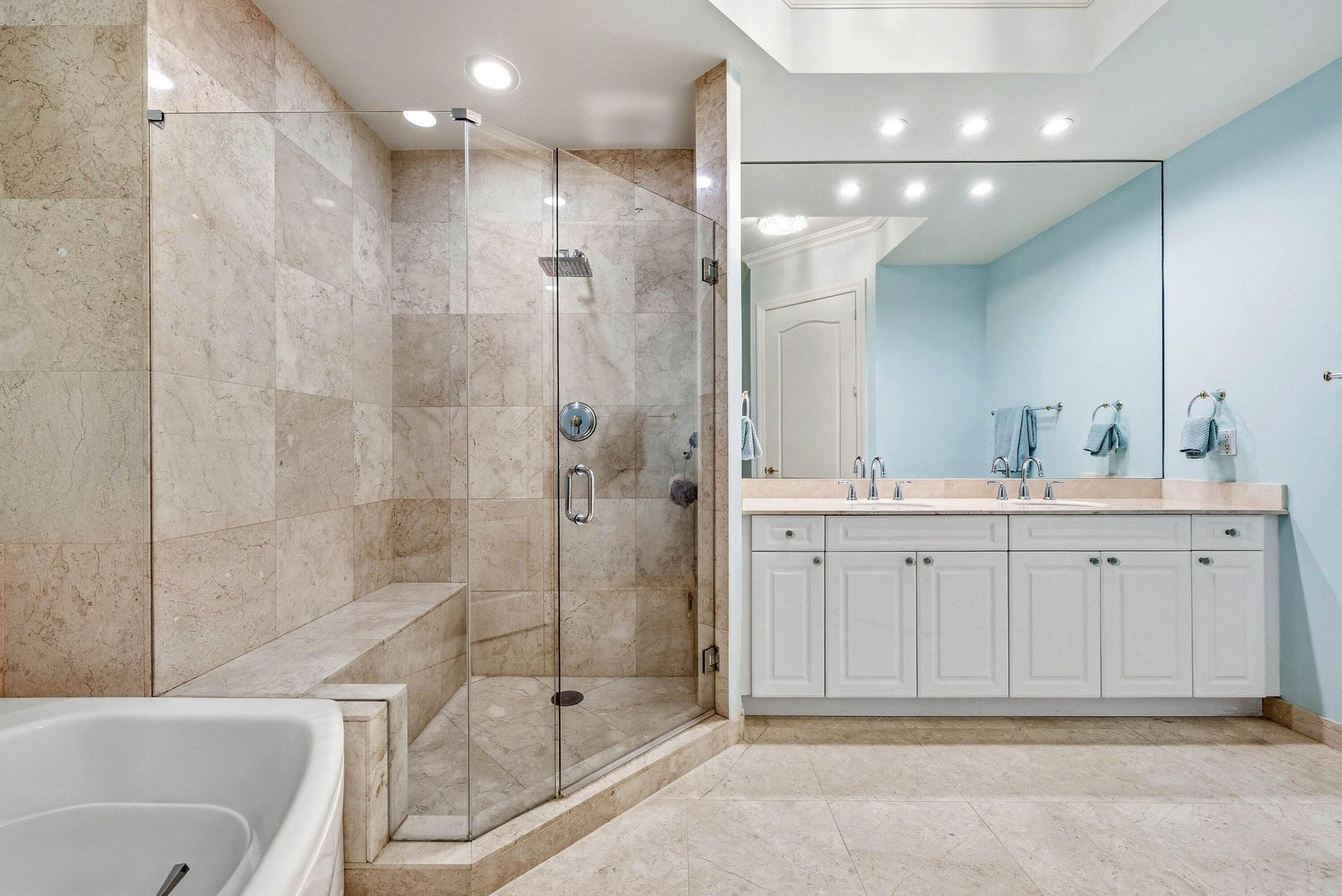 550 SE Mizner Boulevard, Unit B110, Boca Raton, FL 33432 Photo