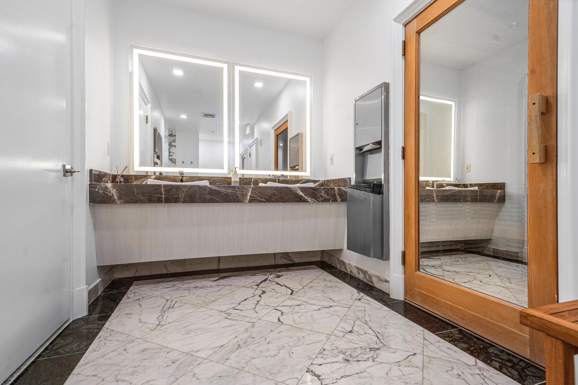 550 SE Mizner Boulevard, Unit B110, Boca Raton, FL 33432 Photo