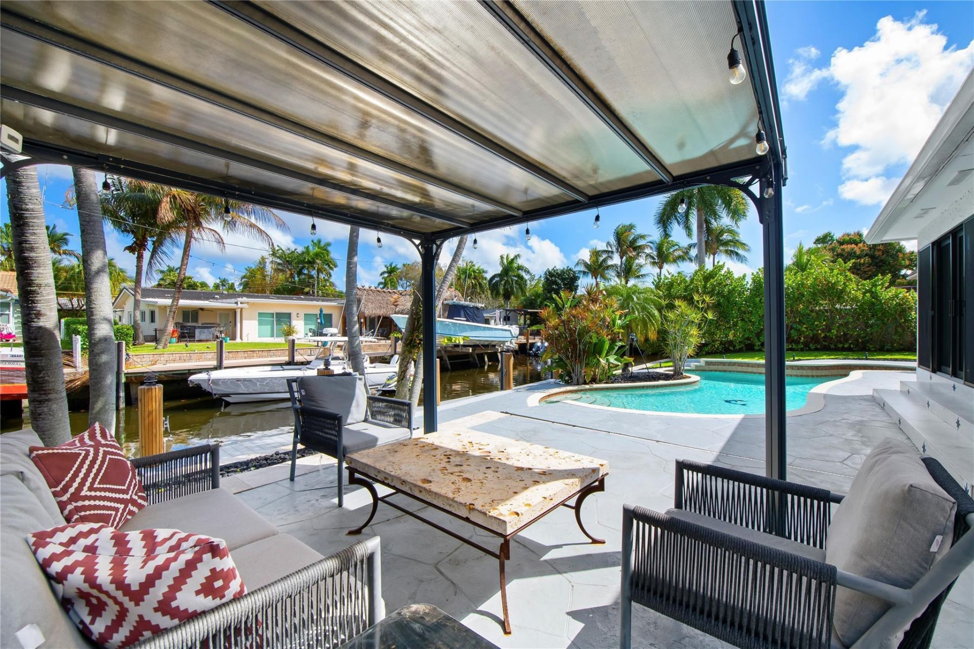 530 SW 11th Avenue, Fort Lauderdale, FL 33312 Photo