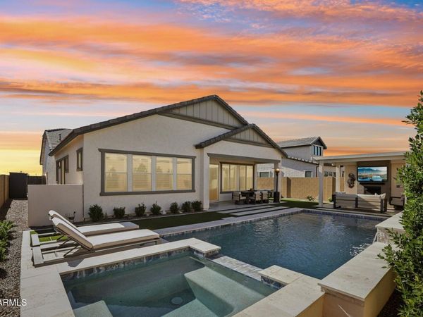 8128 E JASMINE Street, Mesa, AZ 85207