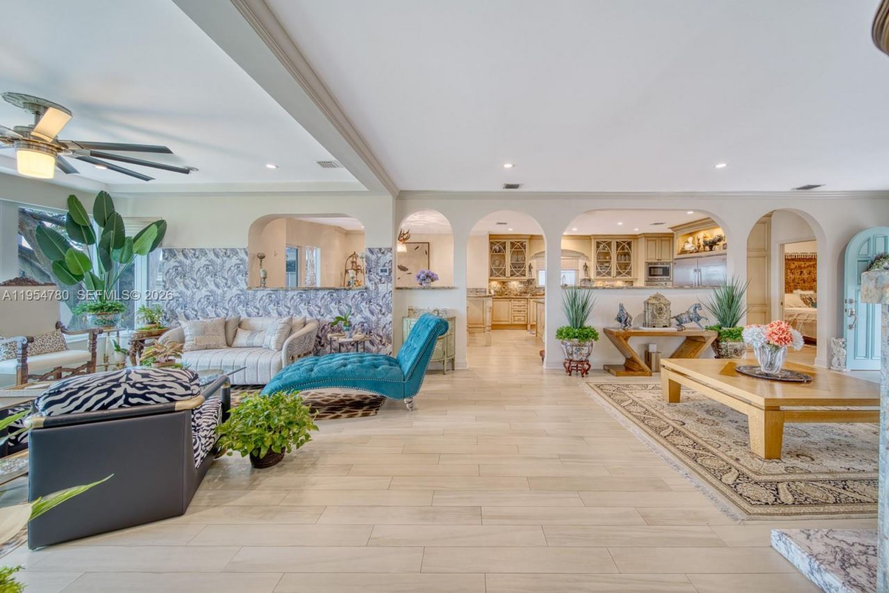 170 S Hibiscus Dr , Miami Beach, FL 33139 Photo