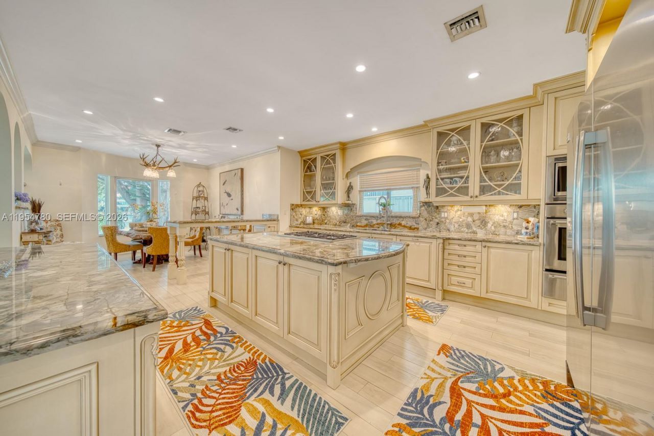 170 S Hibiscus Dr , Miami Beach, FL 33139 Photo