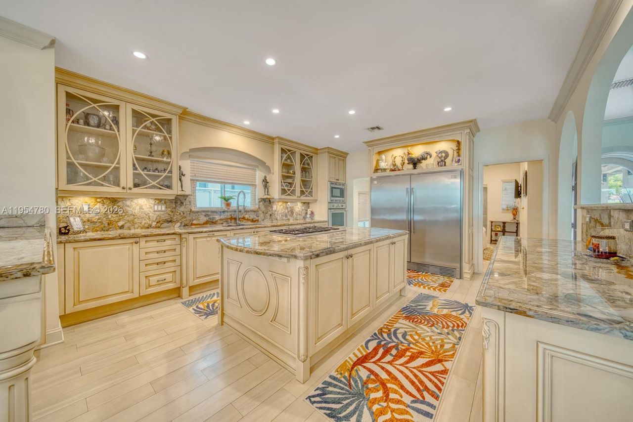 170 S Hibiscus Dr , Miami Beach, FL 33139 Photo