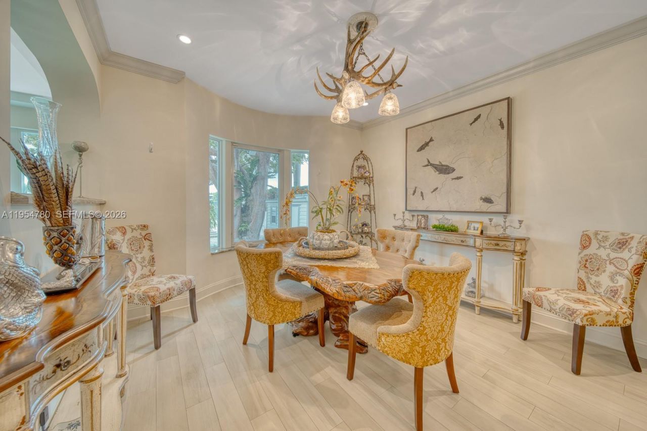 170 S Hibiscus Dr , Miami Beach, FL 33139 Photo