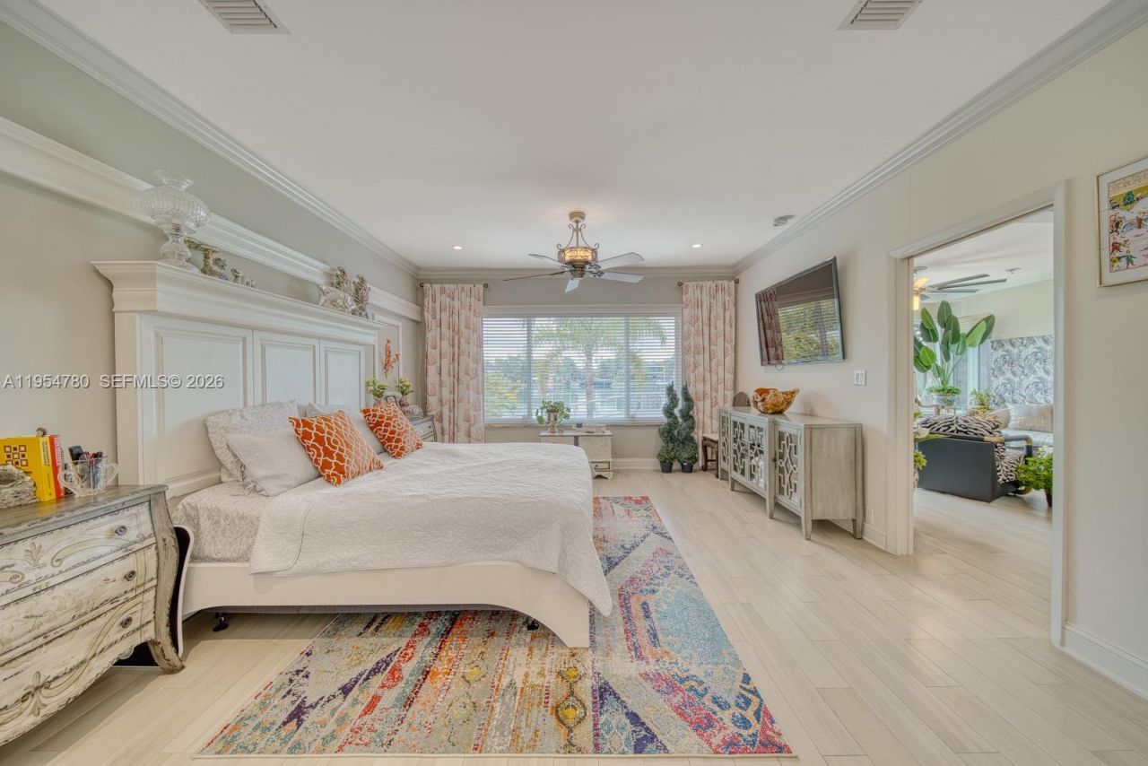 170 S Hibiscus Dr , Miami Beach, FL 33139 Photo