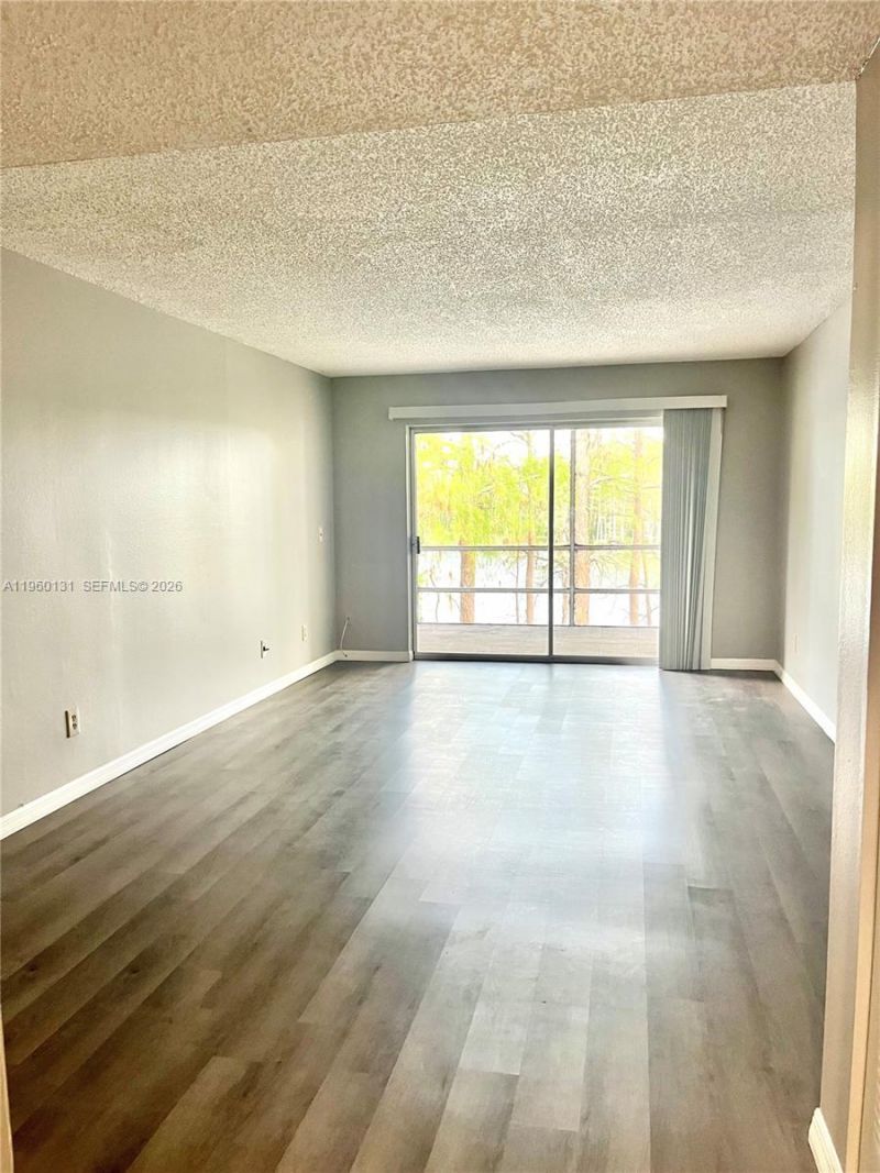 4575 S Texas Ave, Unit 307, Orlando, FL 32839 Photo