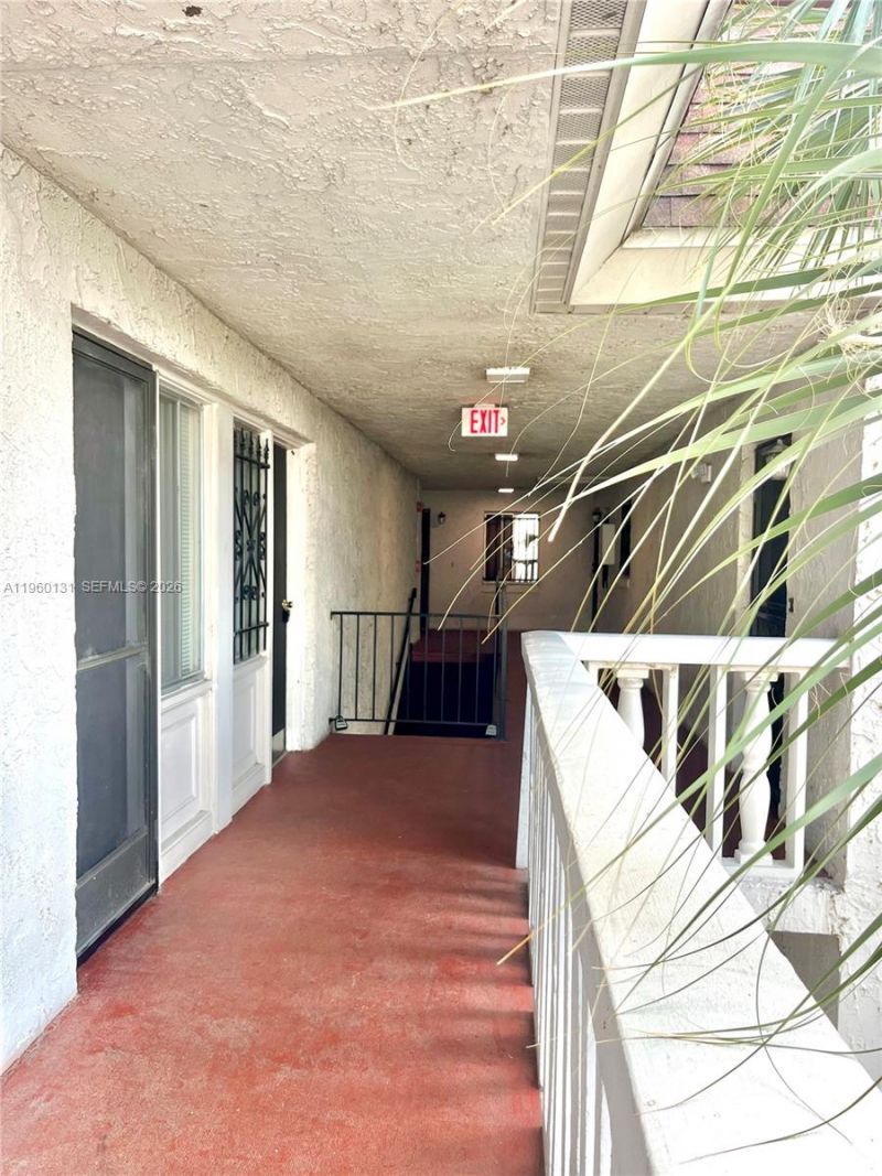 4575 S Texas Ave, Unit 307, Orlando, FL 32839 Photo