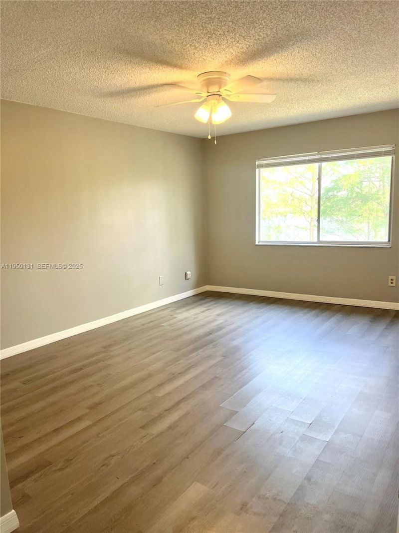 4575 S Texas Ave, Unit 307, Orlando, FL 32839 Photo