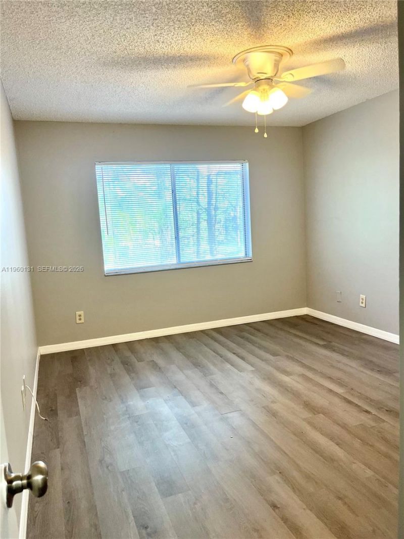 4575 S Texas Ave, Unit 307, Orlando, FL 32839 Photo