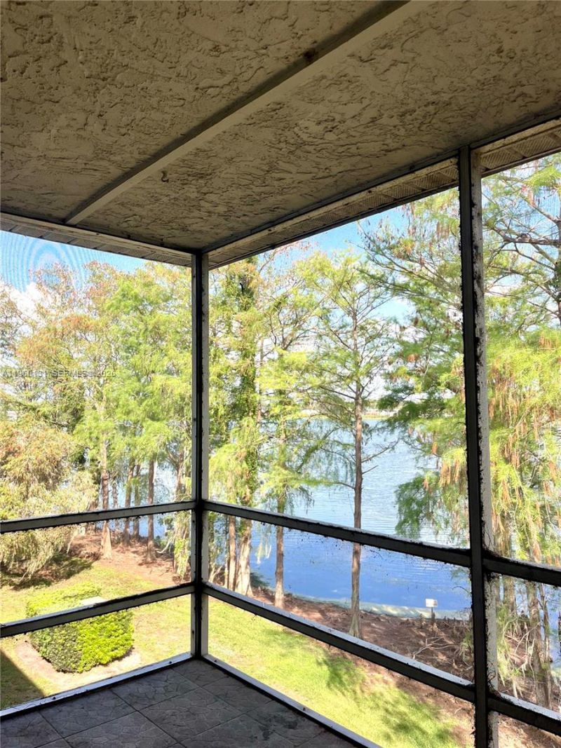 4575 S Texas Ave, Unit 307, Orlando, FL 32839 Photo