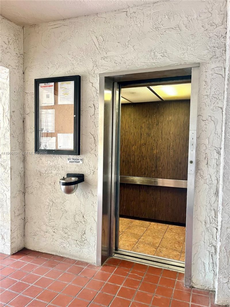 4575 S Texas Ave, Unit 307, Orlando, FL 32839 Photo