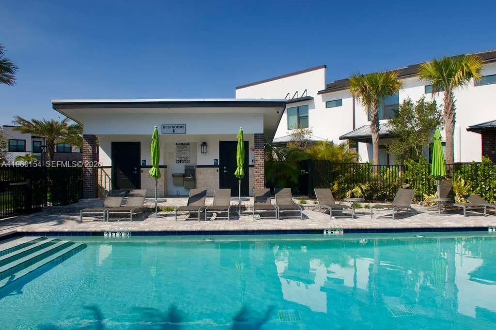 8352 NW 7th Pl , Plantation, FL 33324 Photo