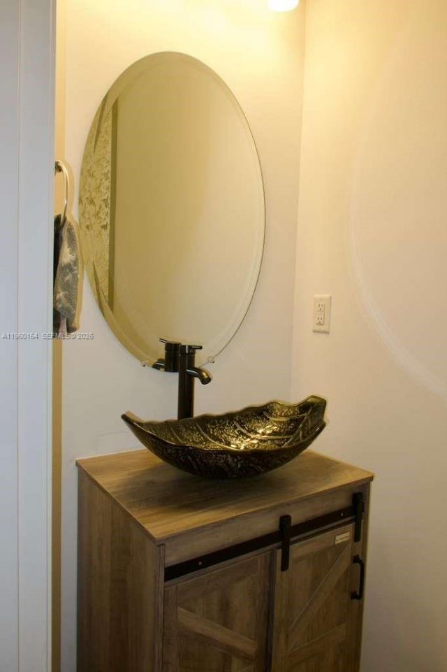 8352 NW 7th Pl , Plantation, FL 33324 Photo