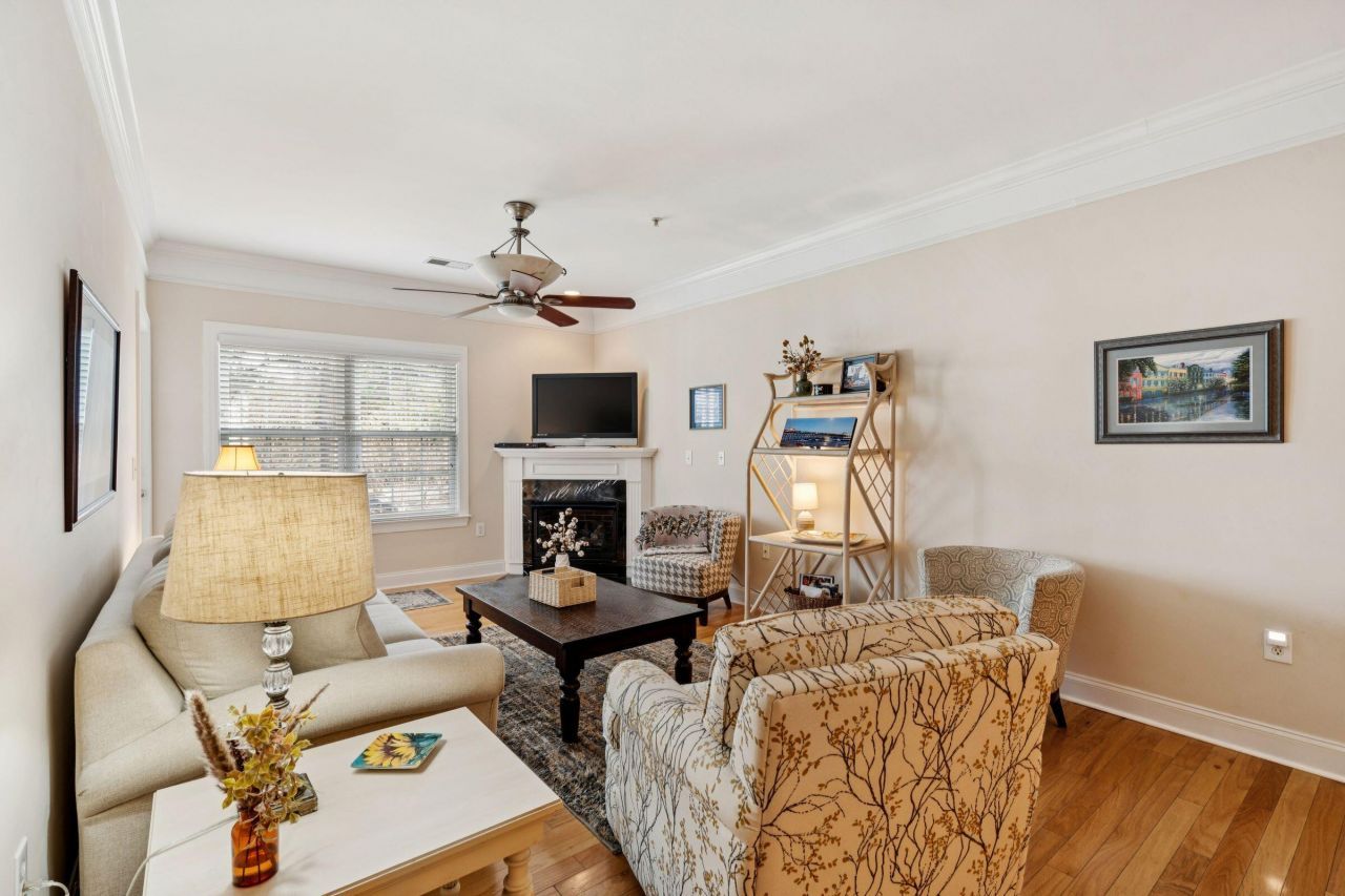 1025 Riverland Woods Place Photo 10