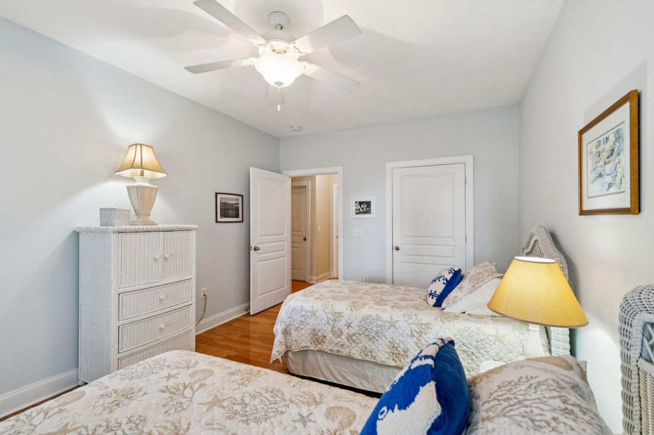 1025 Riverland Woods Place Photo 30