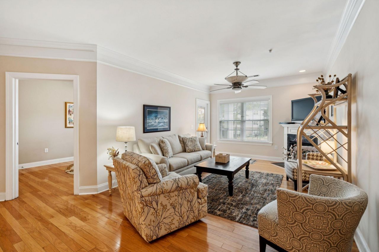 1025 Riverland Woods Place Photo 6