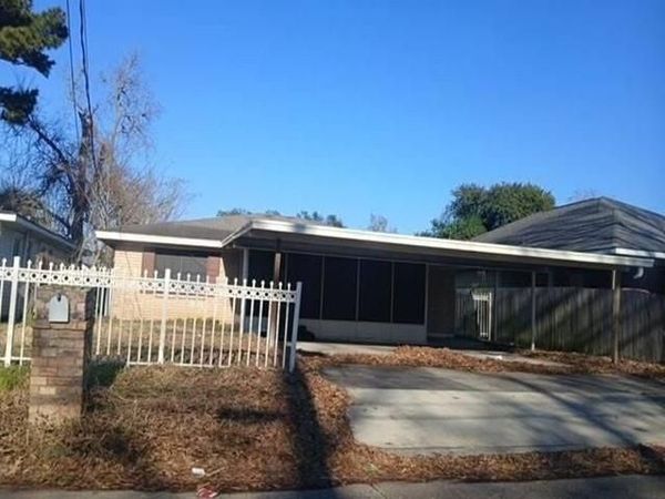 823 S STERLING Street, Lafayette, LA 70501