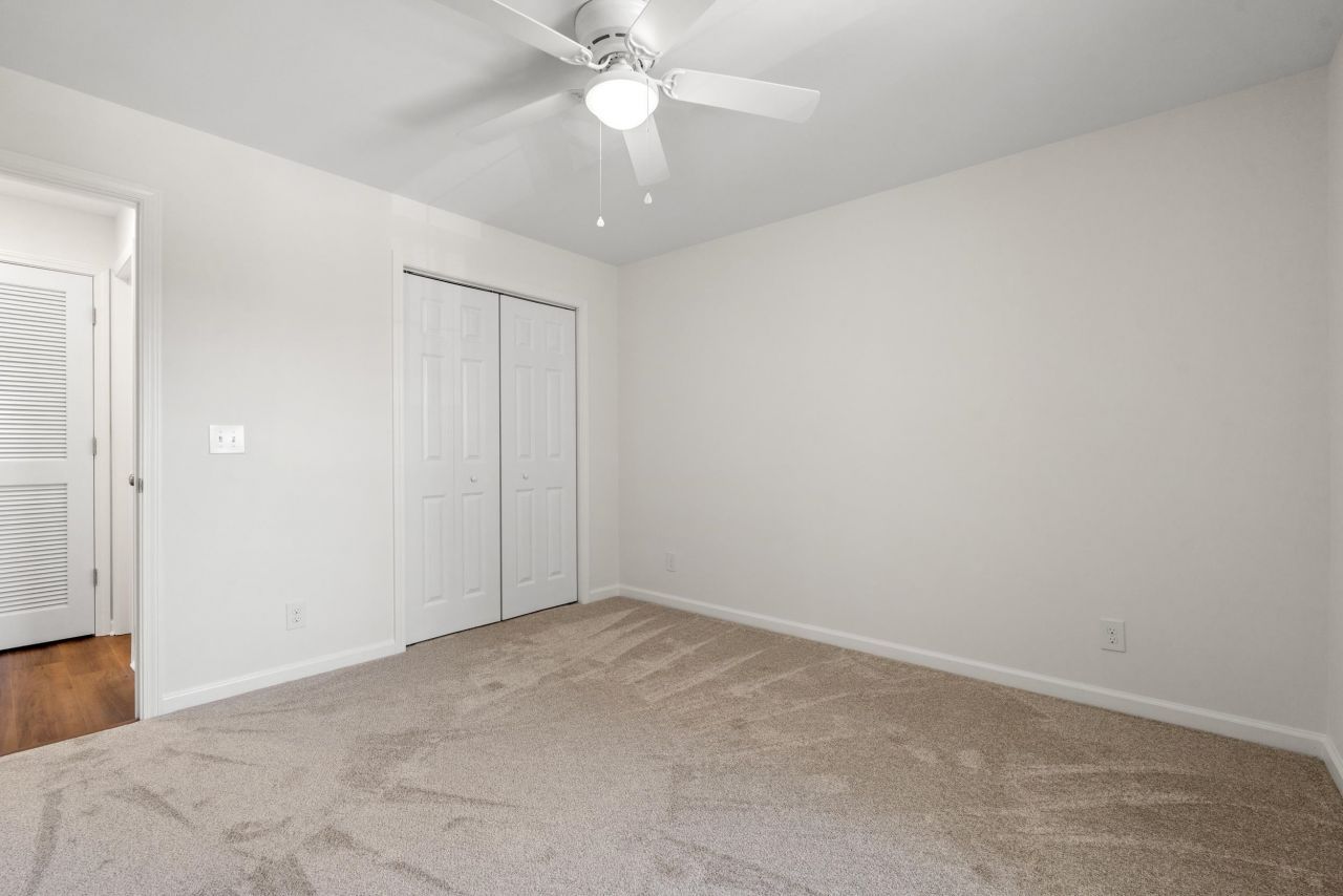 545 White River Dr. Photo 19