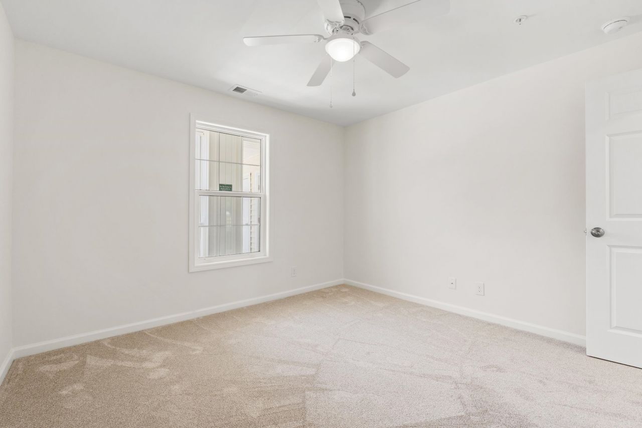 545 White River Dr. Photo 23