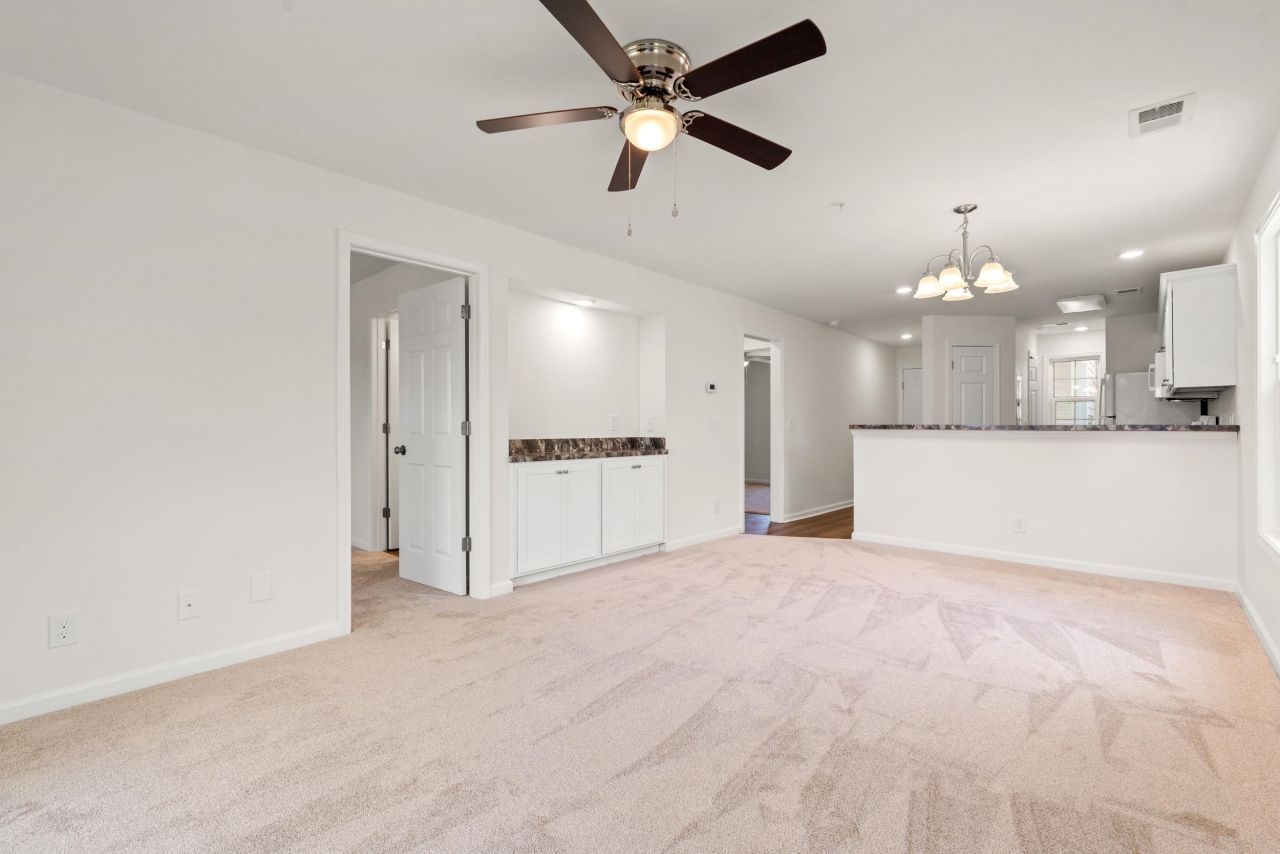 545 White River Dr. Photo 4