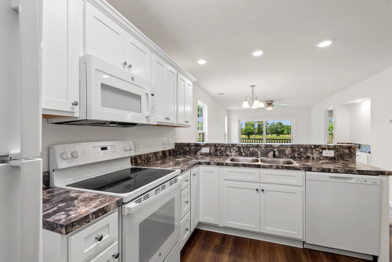 545 White River Dr. Photo 7