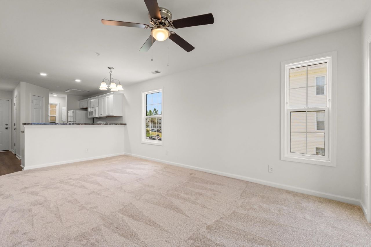 545 White River Dr. Photo 8