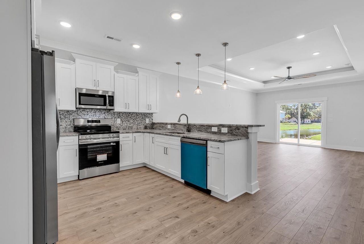 78 Hallandale Lane Photo 3