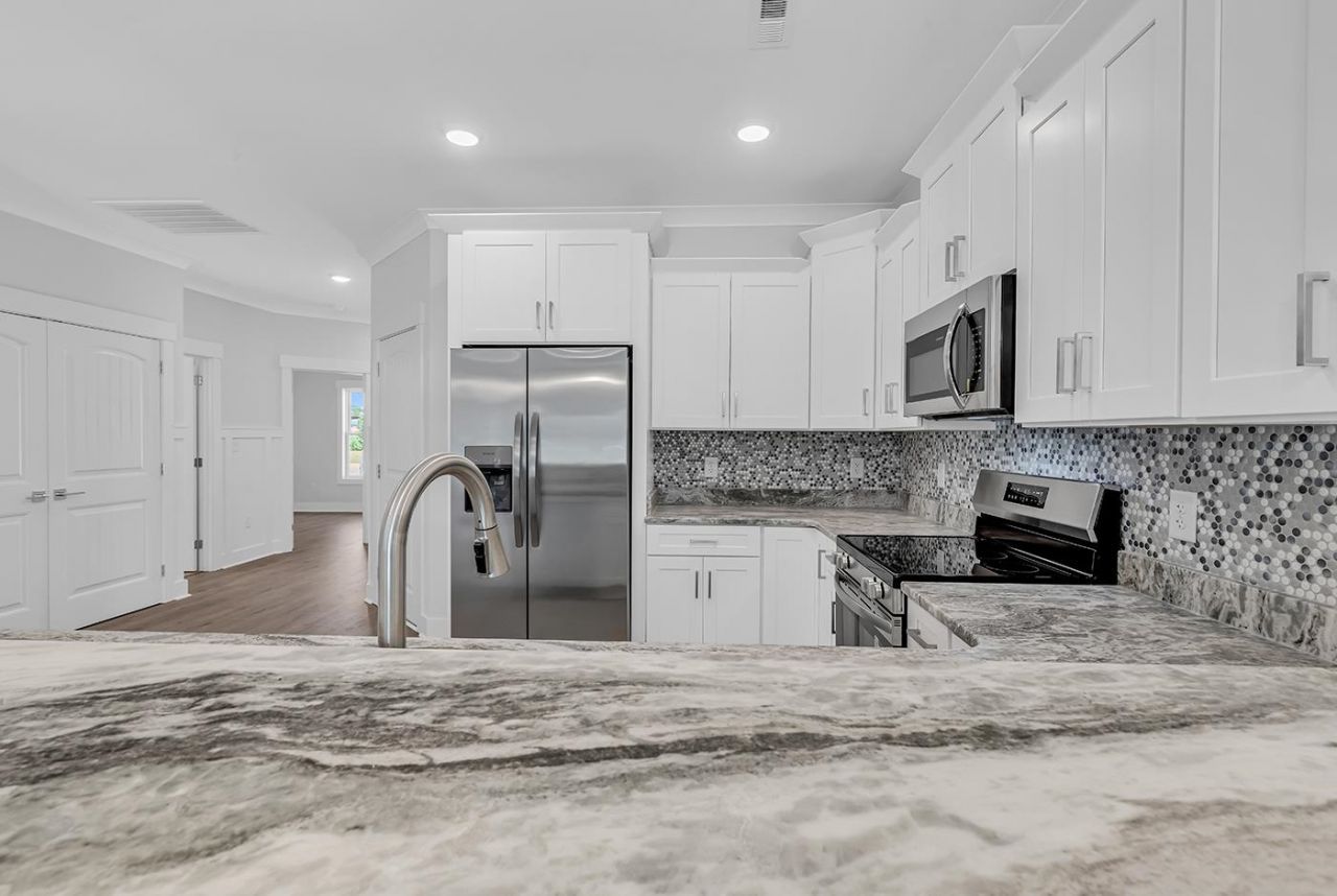 78 Hallandale Lane Photo 5