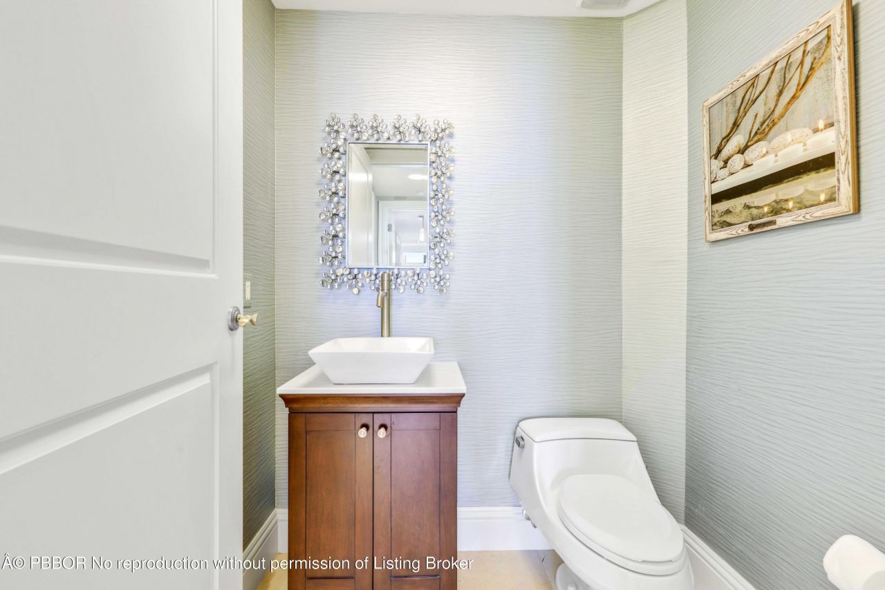 2700 N Ocean Drive, Unit APT 905B, Riviera Beach, FL 33404 Photo