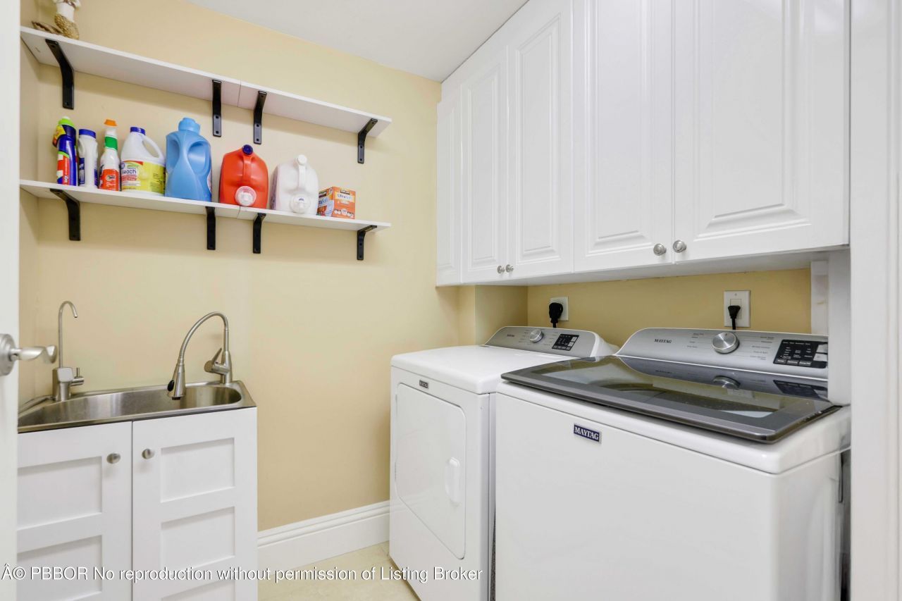 2700 N Ocean Drive, Unit APT 905B, Riviera Beach, FL 33404 Photo