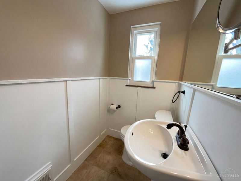 3761 Wilmar Drive, Cheviot, OH 45211 Photo 17