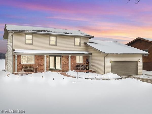 340 Angola Street, Wolverine Lake Vlg, MI 48390