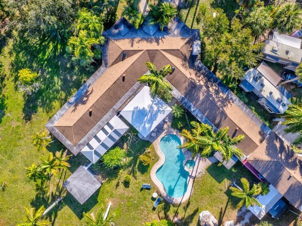 550 Skylake Drive, West Palm Beach, FL 33415