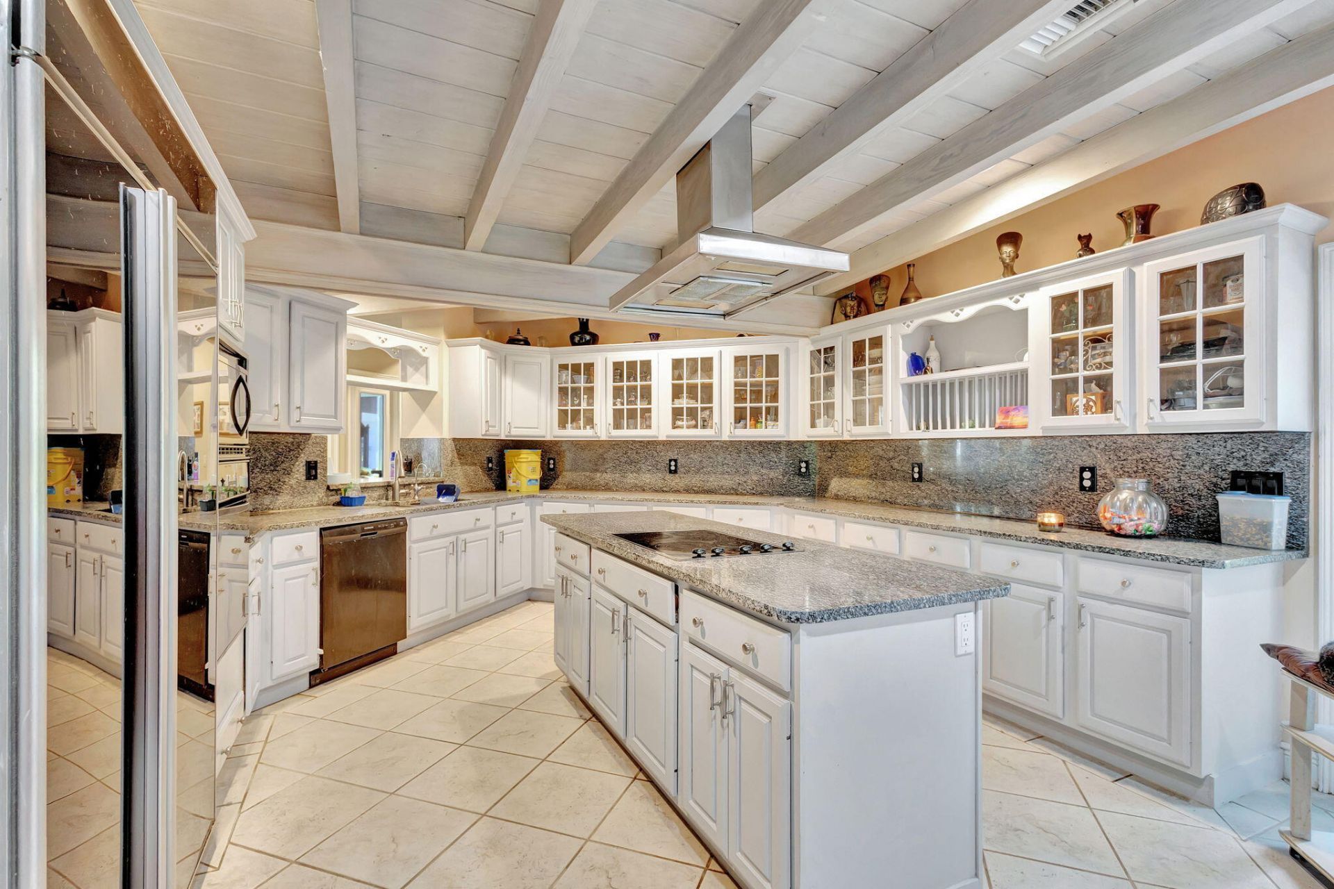 550 Skylake Drive, West Palm Beach, FL 33415 Photo