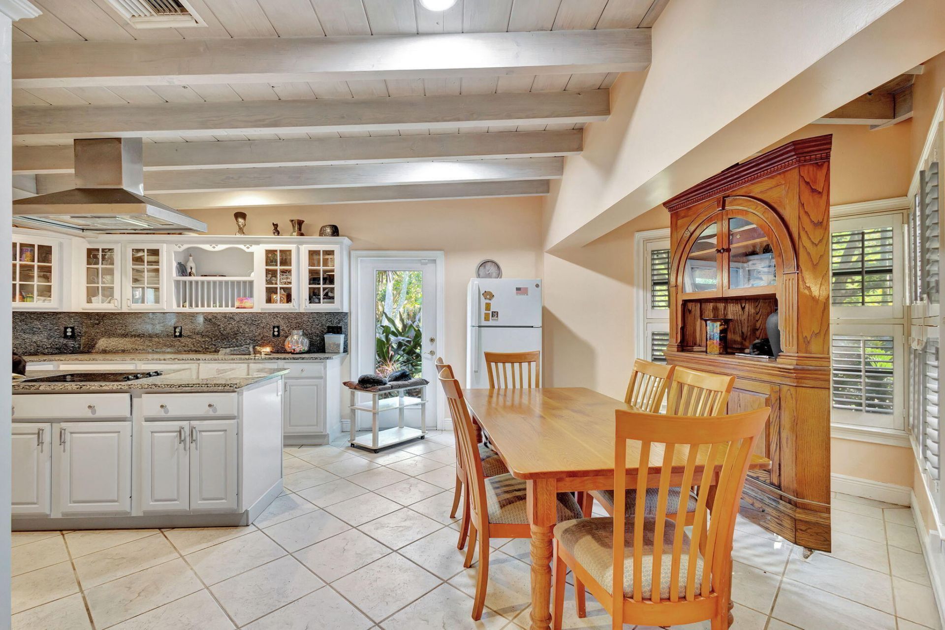 550 Skylake Drive, West Palm Beach, FL 33415 Photo