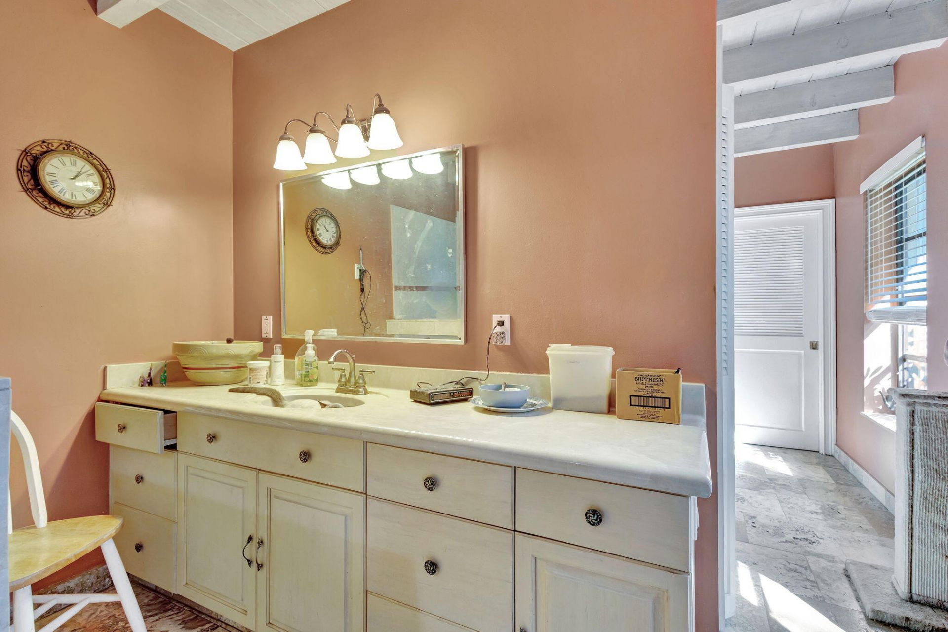 550 Skylake Drive, West Palm Beach, FL 33415 Photo