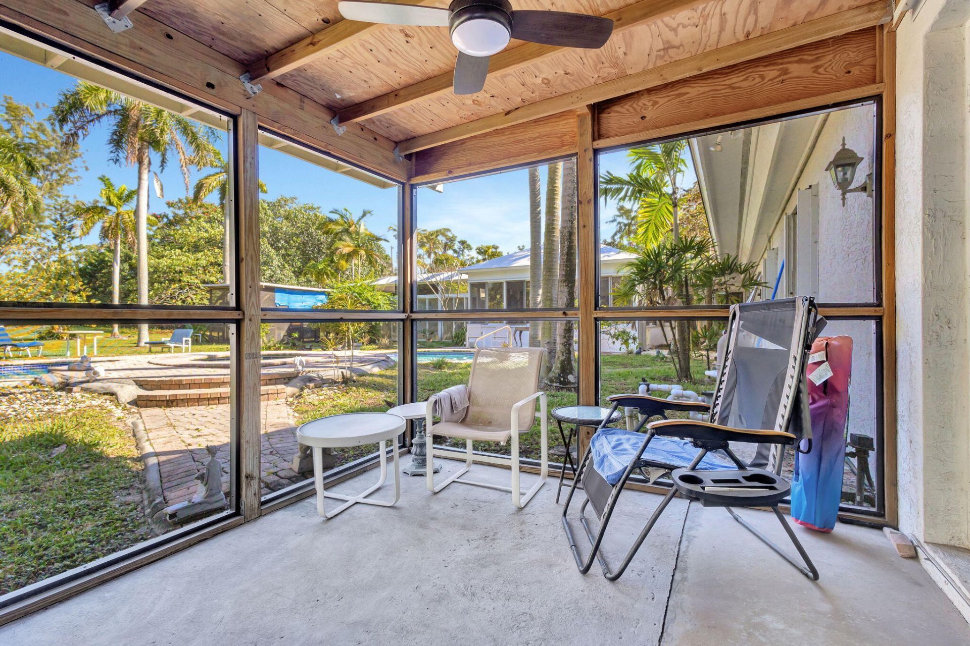 550 Skylake Drive, West Palm Beach, FL 33415 Photo