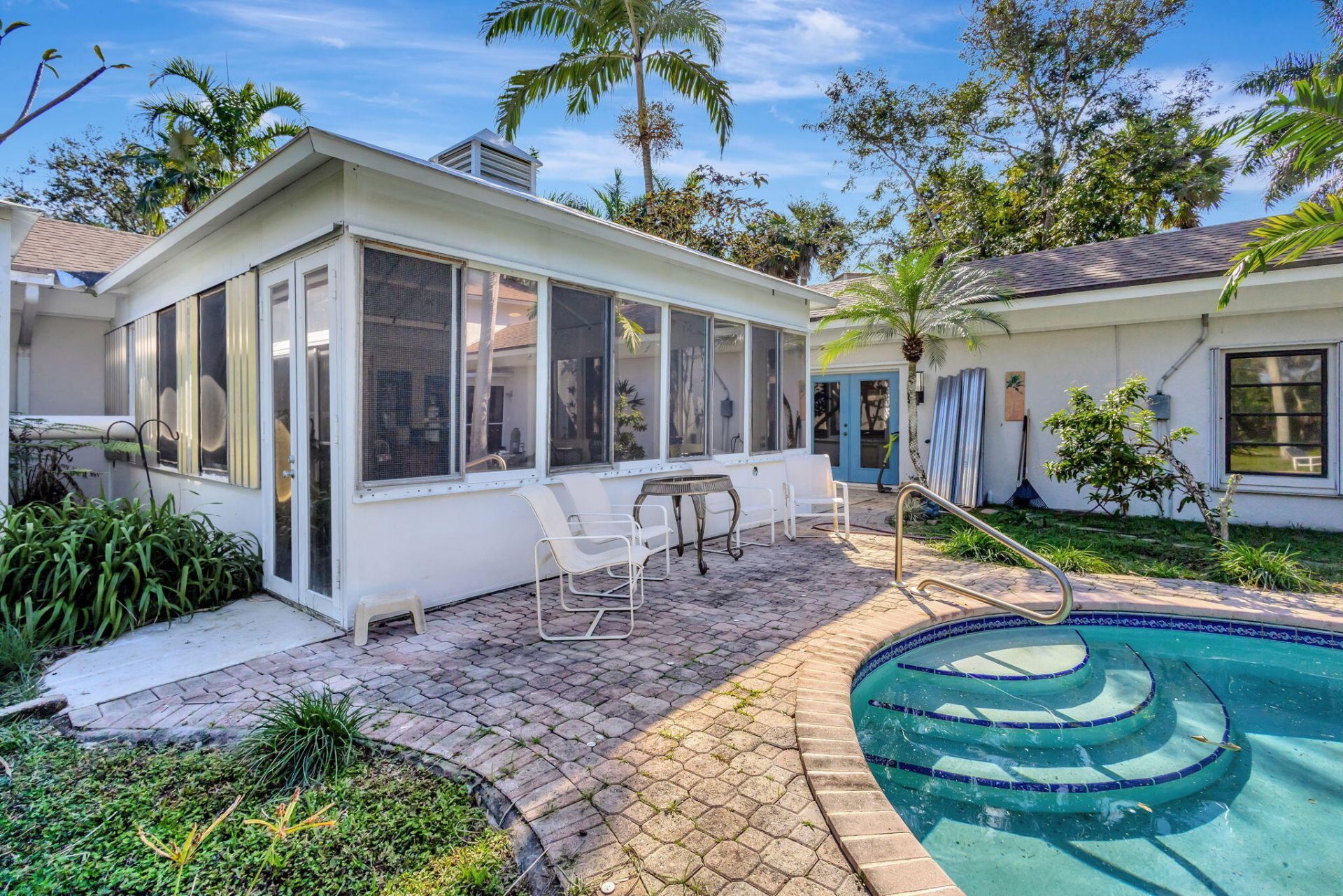 550 Skylake Drive, West Palm Beach, FL 33415 Photo