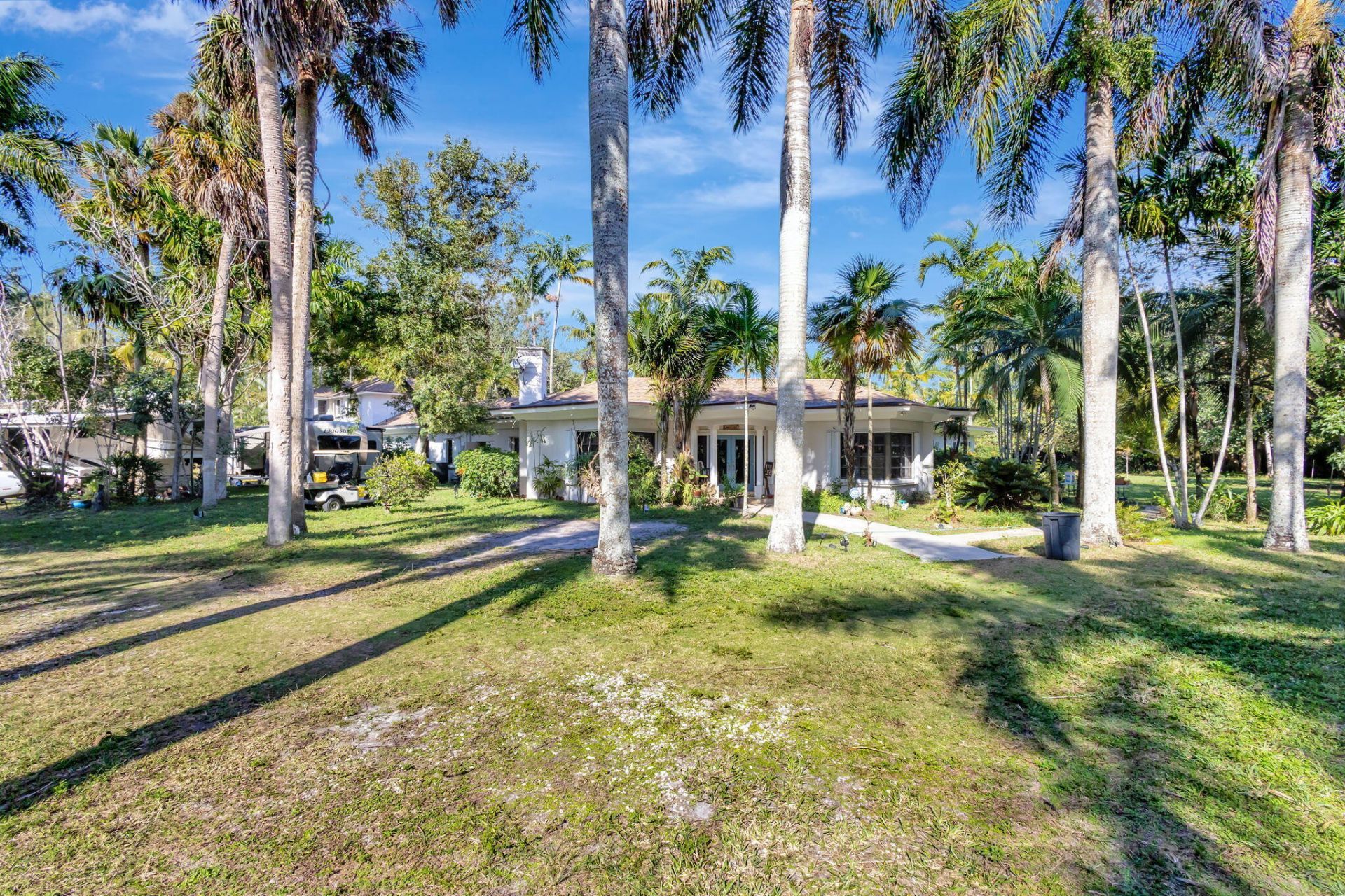 550 Skylake Drive, West Palm Beach, FL 33415 Photo