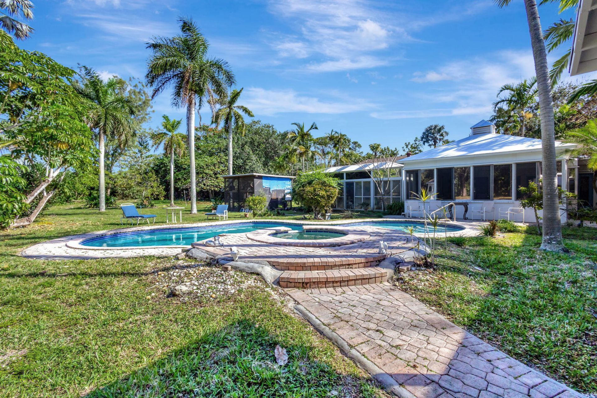 550 Skylake Drive, West Palm Beach, FL 33415 Photo