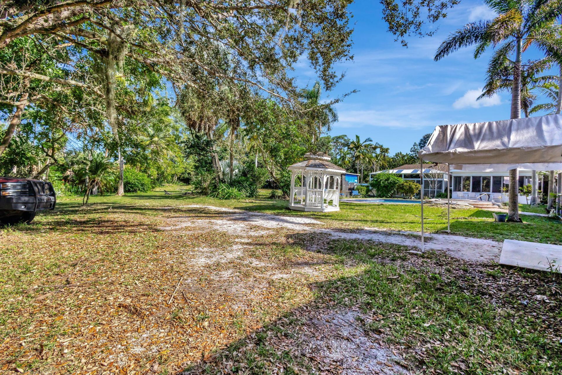 550 Skylake Drive, West Palm Beach, FL 33415 Photo