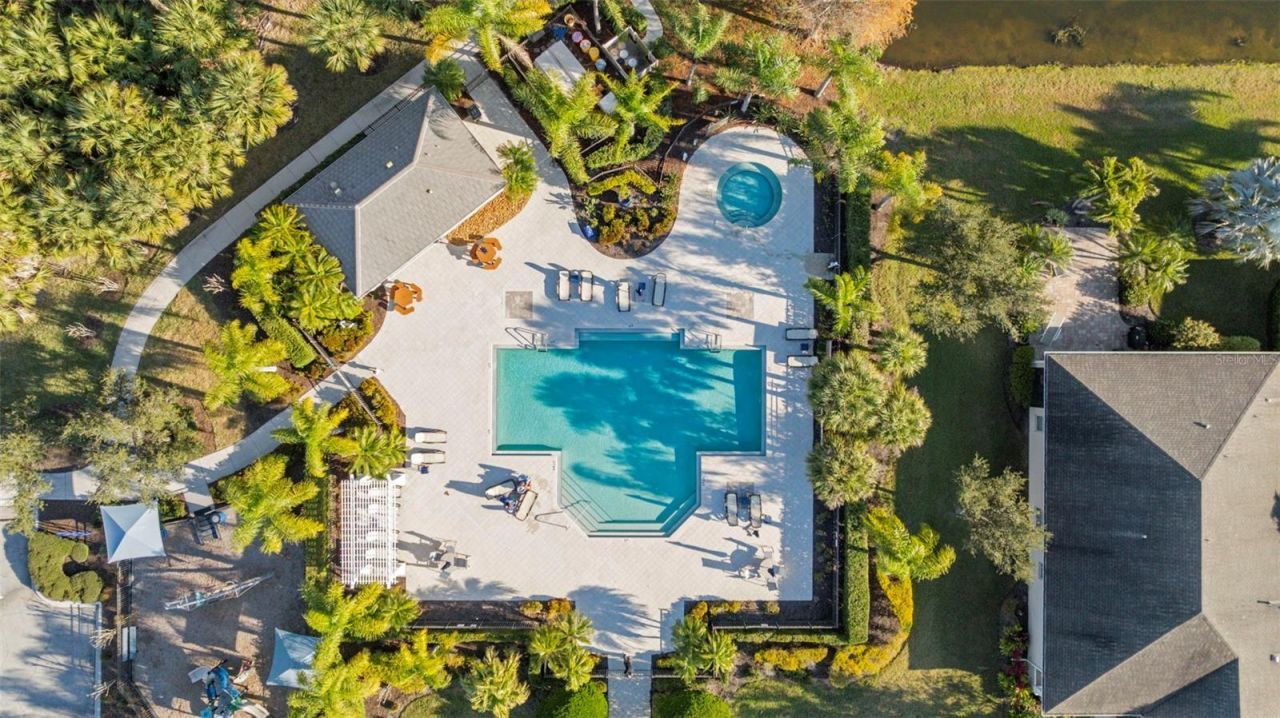 6404 Autumn Woods Way, Sarasota, FL 34243 Photo