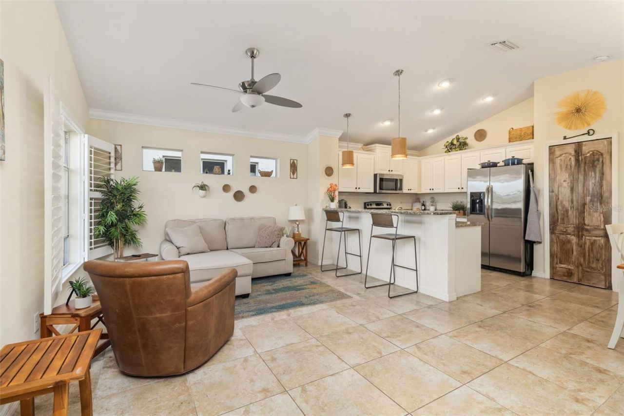 6404 Autumn Woods Way, Sarasota, FL 34243 Photo