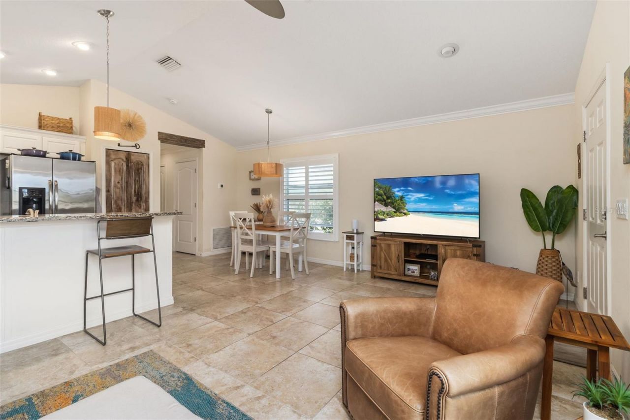 6404 Autumn Woods Way, Sarasota, FL 34243 Photo