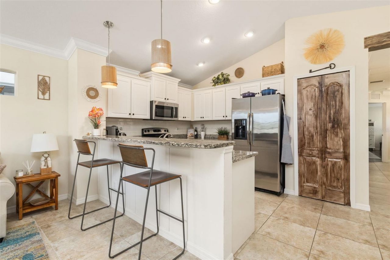 6404 Autumn Woods Way, Sarasota, FL 34243 Photo